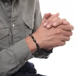 Dandy Street – shop online bracciali uomo di tendenza – bracciale uomo chiusura macrame – bracciale pietre naturali pirite bronzite – Asana