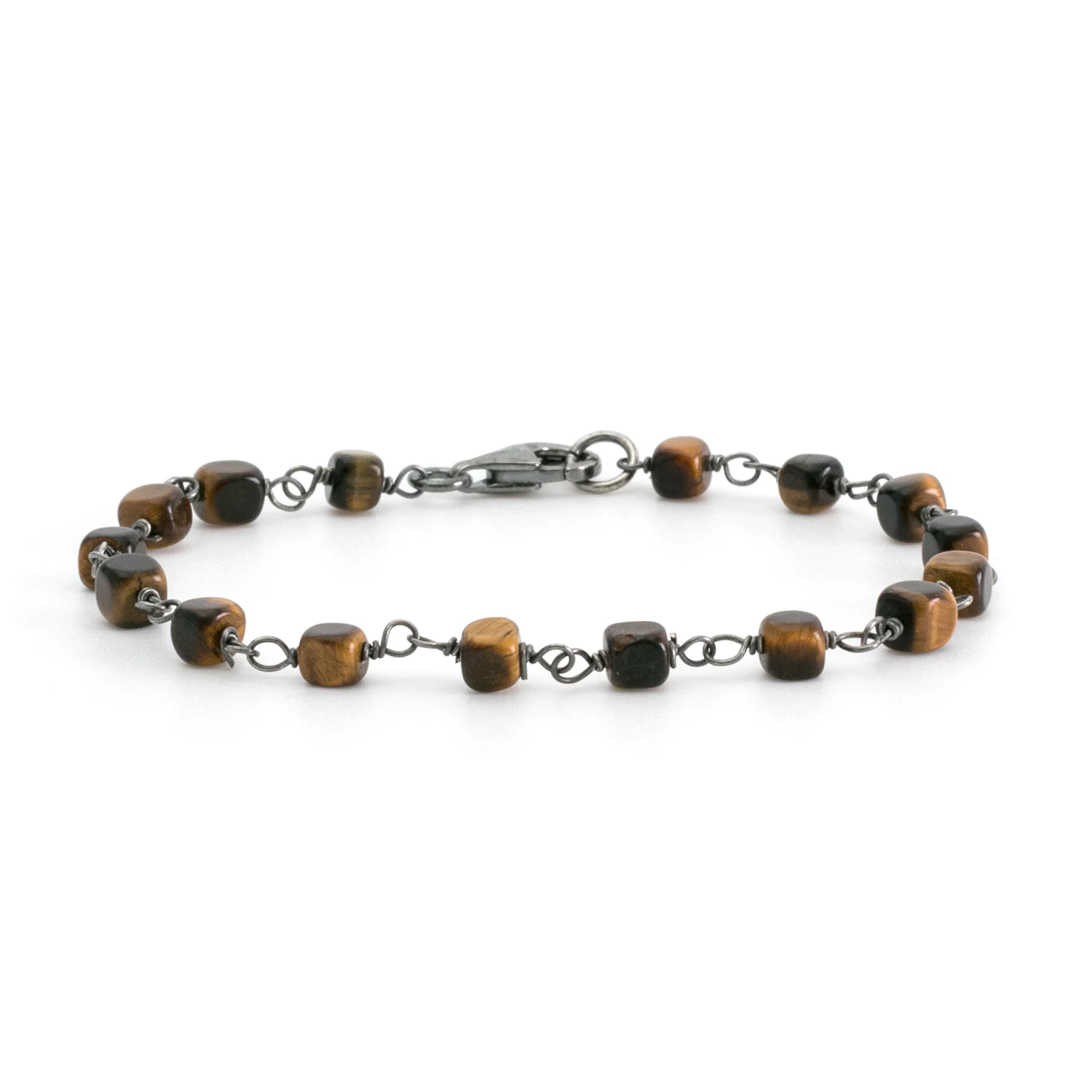 Dandy Street - shop online bracciali uomo di tendenza - bracciali con pietre naturali - bracciali in argento 925 - accessorio uomo con occhio di tigre - Anselmo Dandy Street - shop online bracciali uomo di tendenza - bracciali con pietre naturali - bracciali in argento 925 - accessorio uomo con occhio di tigre - Anselmo