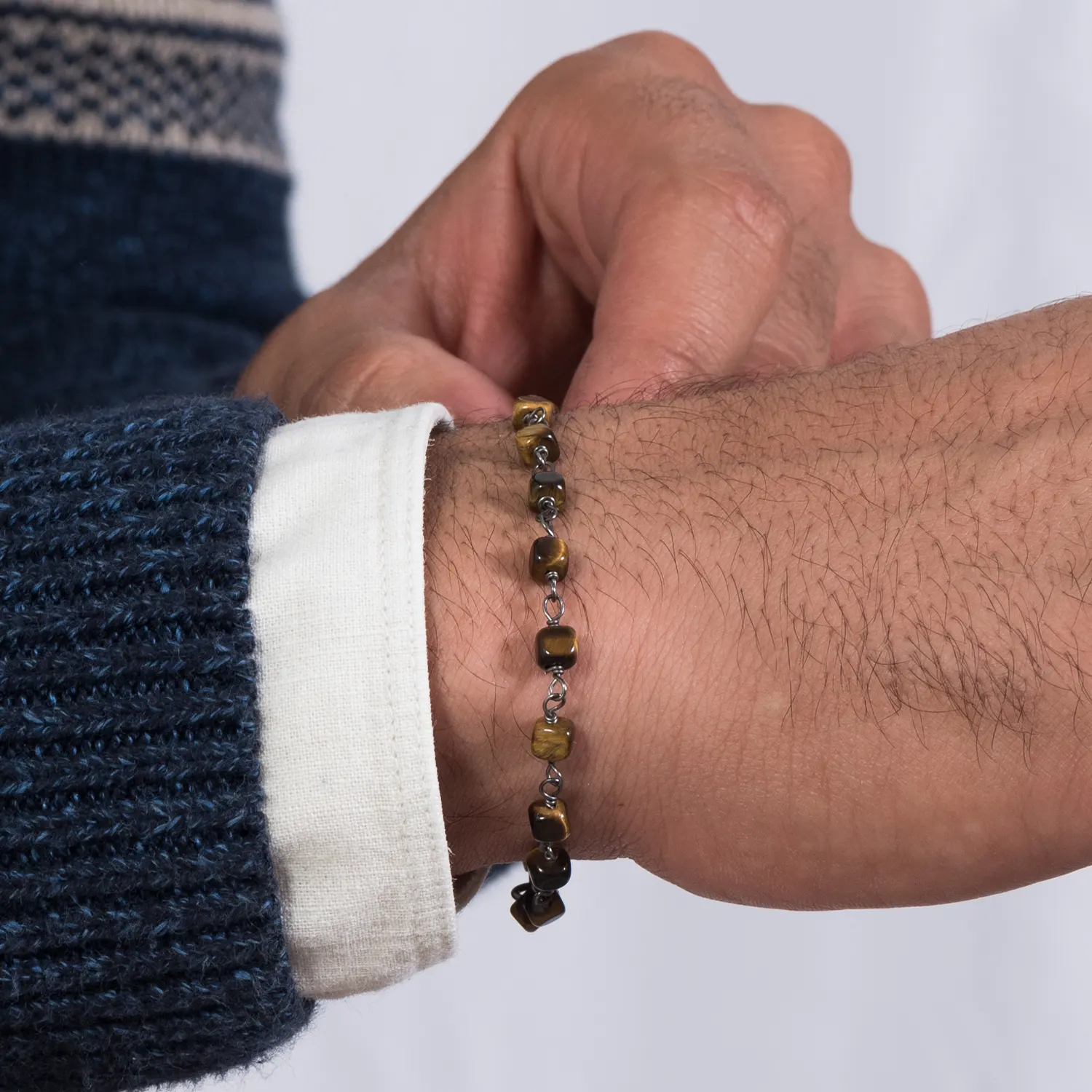 Dandy Street - shop online bracciali uomo di tendenza - bracciali con pietre naturali - bracciali in argento 925 - accessorio uomo con occhio di tigre - Anselmo Dandy Street - shop online bracciali uomo di tendenza - bracciali con pietre naturali - bracciali in argento 925 - accessorio uomo con occhio di tigre - Anselmo