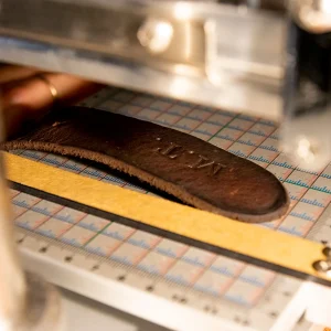 Dandy Street - vendita online - accessori uomo - cintura uomo cuoio - cintura artigianale - cintura pelle - cintura in cuoio personalizzabile con iniziali - Erof Dandy Street - vendita online - accessori uomo - cintura uomo cuoio - cintura artigianale - cintura pelle - cintura in cuoio personalizzabile con iniziali - Erof