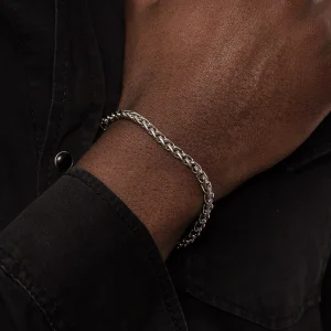 Dandy Street - shop online bracciali uomo di tendenza - Bracciale da uomo raffinato in acciaio - Kotryl Dandy Street - shop online bracciali uomo di tendenza - Bracciale da uomo raffinato in acciaio - Kotryl