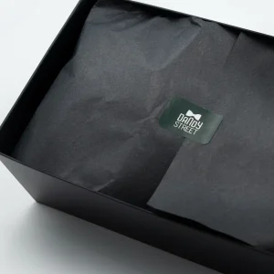 Dandy Street - shop online - accessori uomo - calzino caldo cotone - berretto costa inglese - Winter Box - Natale 2024 - pack Dandy Street - shop online - accessori uomo - calzino caldo cotone - berretto costa inglese - Winter Box - Natale 2024 - pack