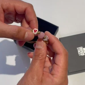 daDandy Street - shop online bracciali uomo di tendenza - Bracciali con Murrine veneziane - Bracciale raffinato per un tocco di colore - Floral Momndy-street-shop-online-gioielli-uomo-bracciale-raffinato-per-un-tocco-di-colore-floral-mom-bmg38-04 Dandy Street - shop online bracciali uomo di tendenza - Bracciali con Murrine veneziane - Bracciale raffinato per un tocco di colore - Floral Mom