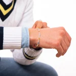 Dandy Street – vendita online – bracciali uomo di tendeza – bracciale stampa argento 925 – filo braided – chiusura moschettone – perline di vetro – Etan